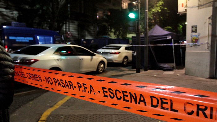 Las autoridades continúan visualizando las imágenes de la esquina de Juncal y Uruguay durante los días previos al ataque.