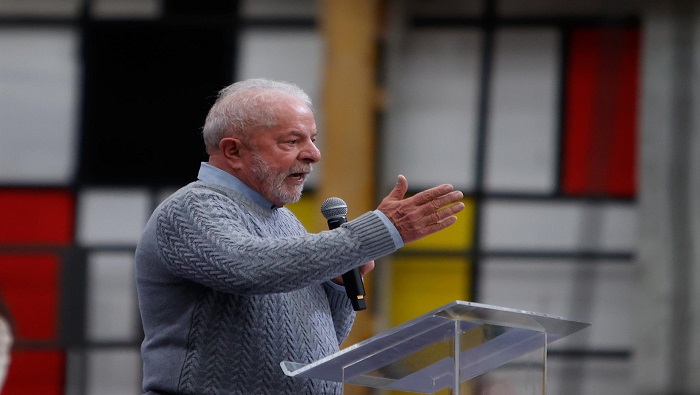 Por medio de la red social Twitter, Lula declaró sentirse triste por lo ocurrido, pues los debates no deben ser espacios para atacar a mujeres periodistas.