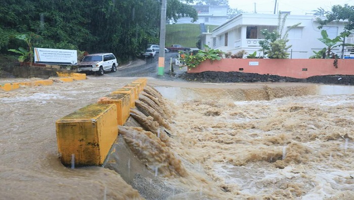Debido a las lluvias intensas, se reportaron crecidas y deslizamientos en diversos puntos de la geografía puertorriqueña.