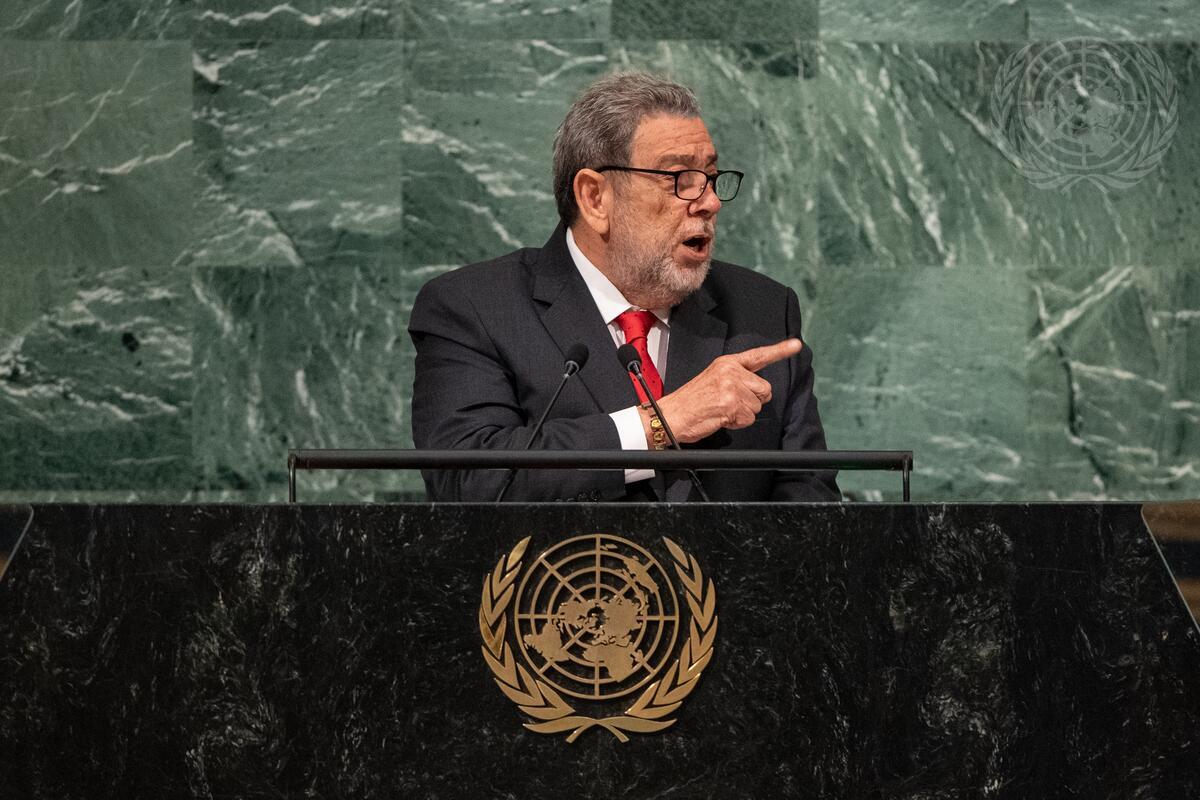 El primer ministro de San Vicente y las Granadinas Ralph Gonsalves, rechazó los intentos del imperialismo de derrocar a gobiernos en Venezuela y Nicaragua.