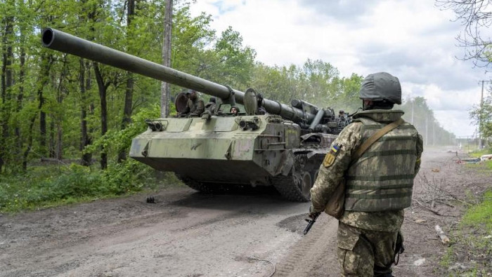 Las fuerzas ucranianas ejecutaron el ataque mediante el empleo de artillería de calibre 122, 152 y 155 mm.