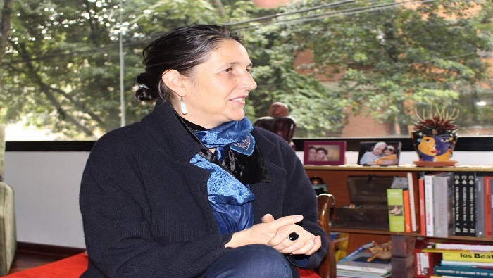 El Presidente colombiano destacó los dotes académicos de María Valencia Gaitán y aseguró que es la persona idónea para guiar el Centro Nacional de Memoria Histórica.