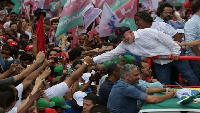 Los números dan como posible ganador a Lula da Silva que volvería a la presidencia luego de 12 años.