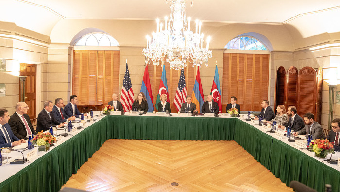 El secretario de Estado de Estados Unidos, Antony Blinken, funcionó como mediador de la reunión realizada en Washington.