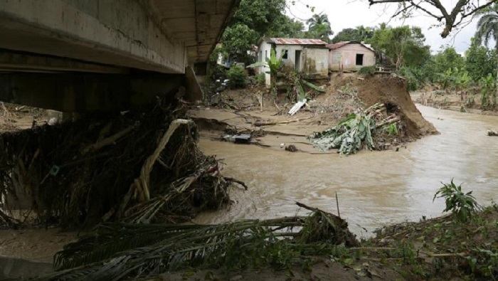La agencia dominicana solicitó a la población estar atentos a crecidas de ríos y cañadas, inundaciones repentinas y deslizamientos de tierra.
