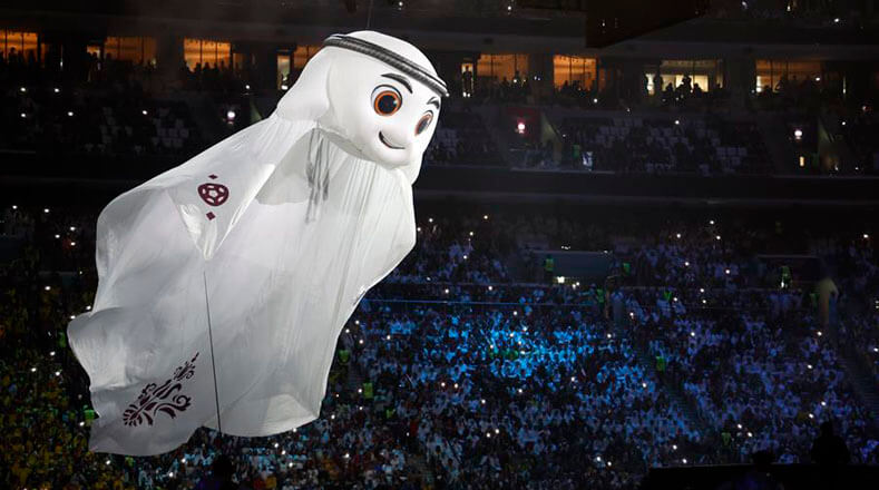 A ellas se sumó La’eeb, la mascota oficial de Qatar 2022 y cuyo nombre significa "jugador habilidoso".