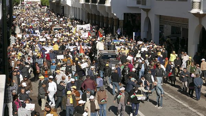 La marcha, a la que asistieron alrededor de 3.000 personas, recorrió arterias céntricas de la capital marroquí.