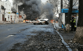 Fuerzas Armadas de Ucrania bombardean edificios residenciales del centro de la ciudad de Donetsk