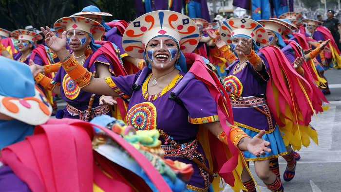 Celebran el Carnaval de Negros y Blancos en Pasto, Colombia