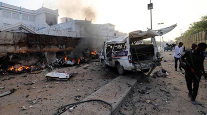 las explosiones tuvieron lugar cerca de un restaurante cercano a un edificio administrativo de la ciudad de Mahas.