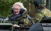 La ministra  fue criticada por mensajes desafortunados, empezando por su anuncio en enero de 2022 de que Alemania entregaría 5.000 cascos militares a Ucrania como “una señal muy clara de que estamos a su lado”.