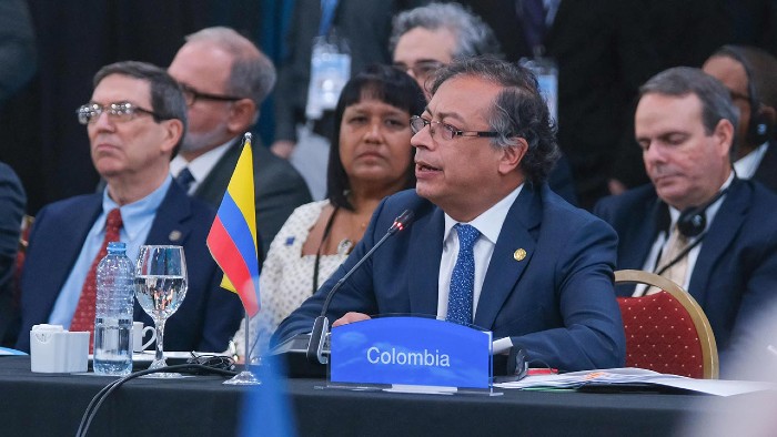 El jefe de Estado destacó que ningún equipo ruso en territorio colombiano será usado para el conflicto en Ucrania.