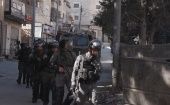 Decenas de palestinos resultaron heridos este viernes en los enfrentamientos con las fuerzas de ocupación israelíes en áreas separadas en Cisjordania y Jerusalén.