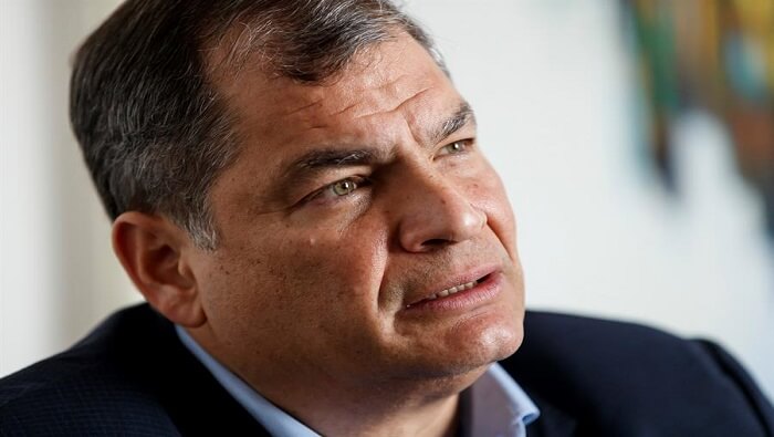 El expresidente Correa expresó que, en su opinión, lo más conveniente y sano sería llamar a elecciones anticipadas para resolver los problemas del país.