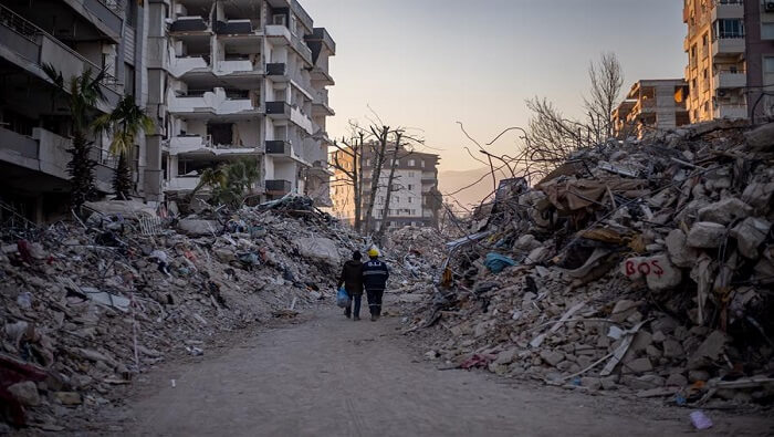 La Agencia de Gestión de Desastres y Emergencias de Türkiye (AFAD) indicó que más de 13 millones de personas quedaron afectadas por los terremotos.