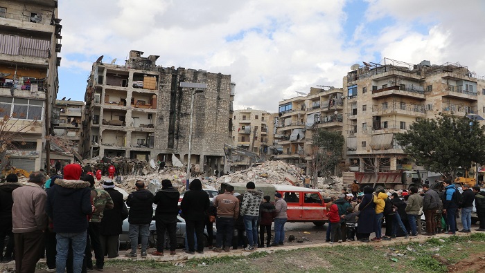 Los terremotos del 6 de febrero de magnitud 7.7 y 7.6 que afectaron a Siria y a Türkiye causaron la muerte de más de 55.000 personas en ambas naciones.