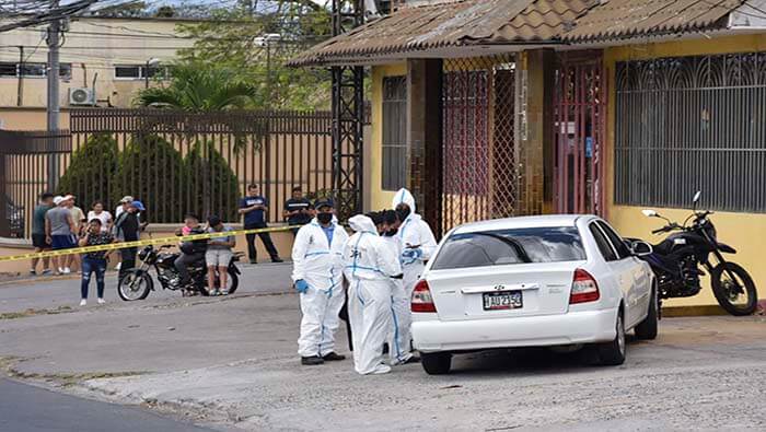Funcionarios policiales aún desconocen las causas de la masacre en la ciudad de honduras masacre siete fallecidos en la ciudad de Comayagüela.