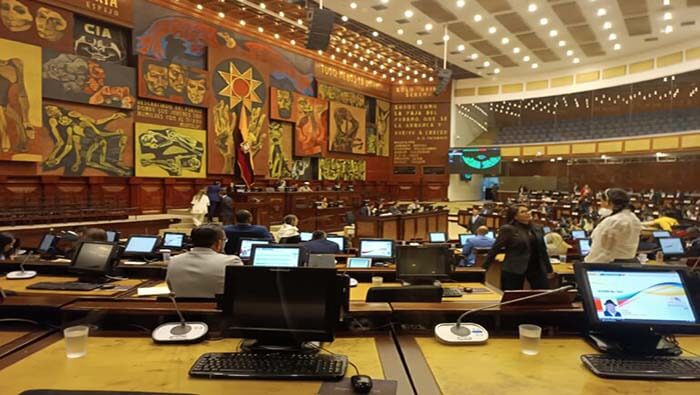 Los legisladores ecuatorianos votaron a favor de levantar la información suministrada por Superintendencia de Compañías en torno a la trama de corrupción.