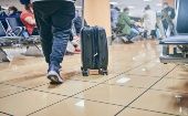 Cumpliendo con una resolución del Ministerio de Salud colombiano, "se suspende el uso de tapabocas en las terminales aeroportuarias y al interior de las aeronaves".