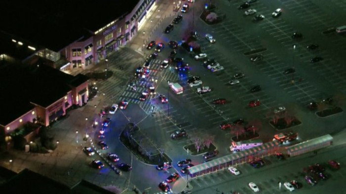 La policía estatal de Delaware dijo que las autoridades no tienen a ningún sospechoso bajo custodia en el tiroteo en Christiana Mall, en una comunidad del norte cerca de Pensilvania.