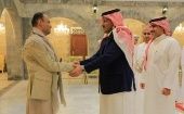 Un líder de los hutíes, Mohamed al Bukaiti, declaró que funcionarios sauditas y omaníes conversarían sobre “maneras de lograr una paz total y duradera”.