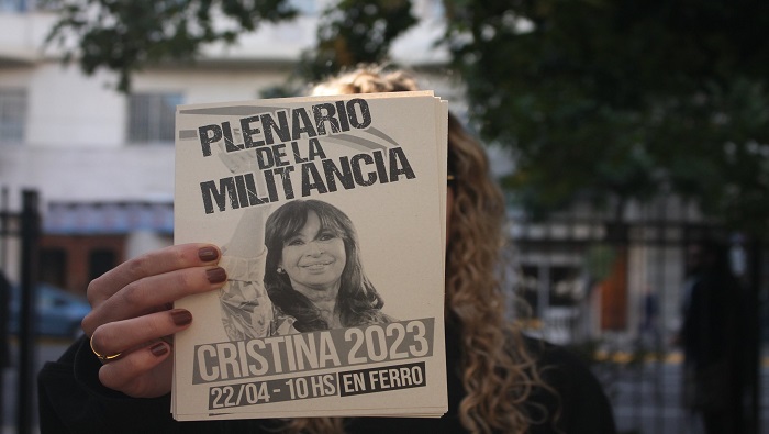 Tras la condena en su contra, Fernández anunció que no se presentaría a las elecciones de octubre próximo. Sin embargo, organizaciones sociales insisten en su participación.