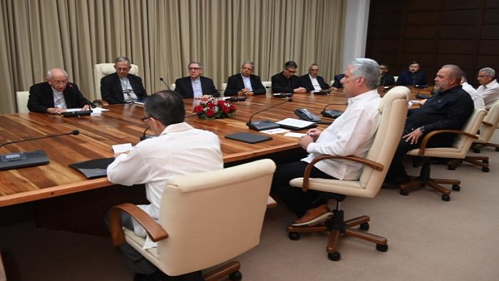 La reunión formó parte de los intercambios sistemáticos que el Gobierno cubano sostiene con diferentes sectores de la nación.