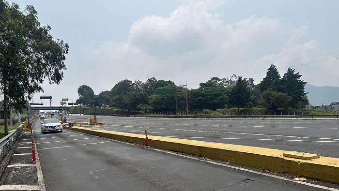 El presidente de Guatemala, Alejandro Giammattei, anunció que a partir del 1 de mayo se eliminará el cobro de peaje; pero se pretende privatizar un nuevo tramo de la autopista.