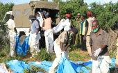 El martes pasado, detectives de homicidios y expertos forenses de Kenia comenzaron una segunda ronda de exhumaciones, luego de una suspensión por fuertes lluvias en la zona.