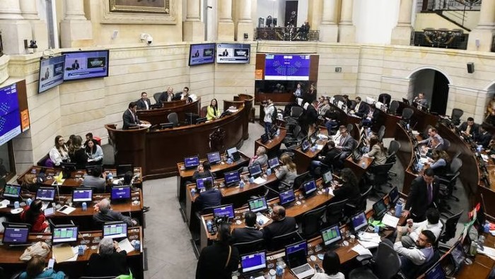 Medios colombianos resaltaron que en la sesión de la presente jornada fueron votados 93 artículos a favor.