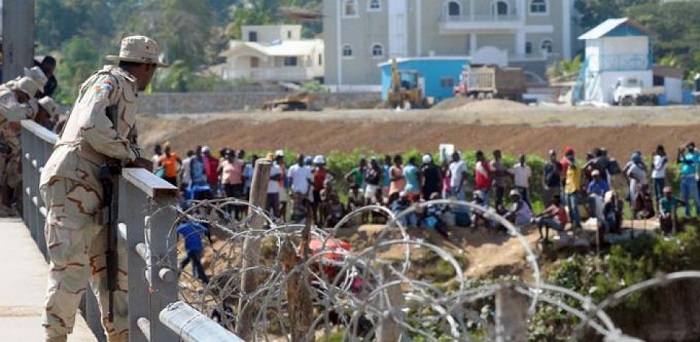 Las denuncias se basan en hechos como la construcción de una verja perimetral inteligente que separará República Dominicana de Haití.