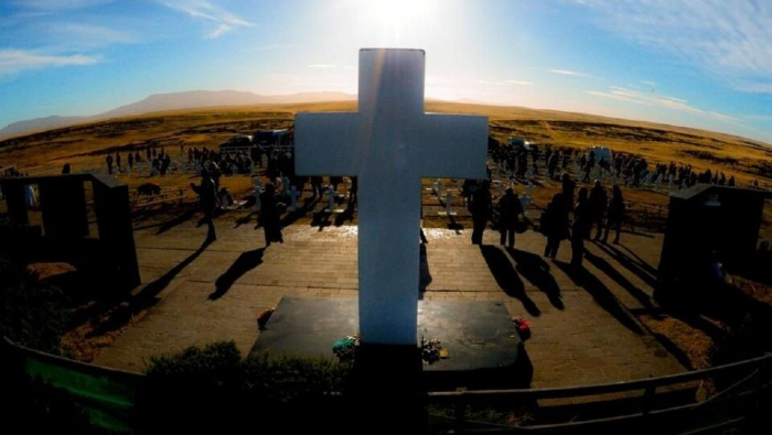 De los 649 combatientes argentinos que murieron en el enfrentamiento con Reino Unido, 237 están enterrados en las Islas Malvinas.