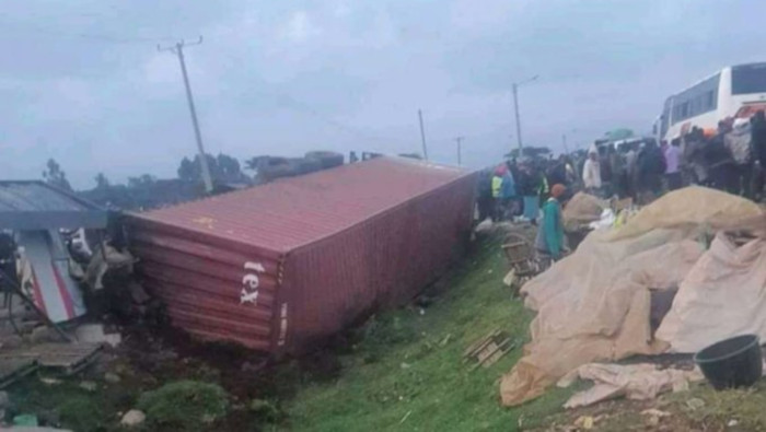 Asciende a 52 cifra de muertos por accidente al oeste de Kenia