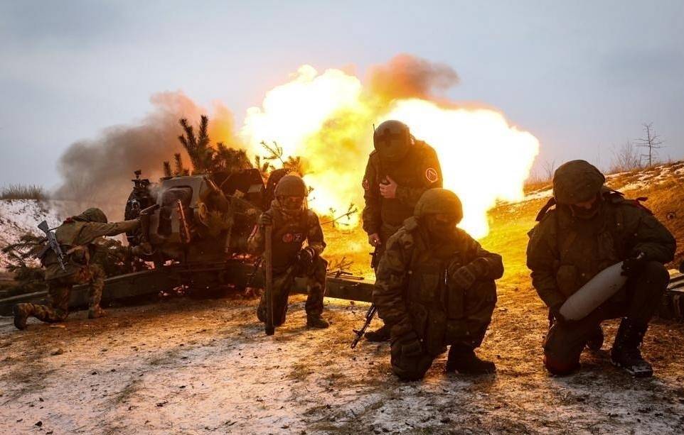 Con anterioridad, las FF.AA. de Rusia lanzaron ataques de artillería contra el emplazamiento ucraniano.