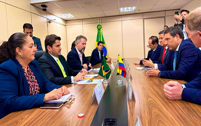 Esta iniciativa sigue el lineamiento del Gobierno del presidente colombiano, Gustavo Petro, que pretende ampliar la cobertura y la conectividad en la mayor parte del país.