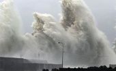 La Agencia Meteorológica japonesa advirtió que el archipiélago de Okinawa podría ser azotado por olas de hasta 12 metros de altura.