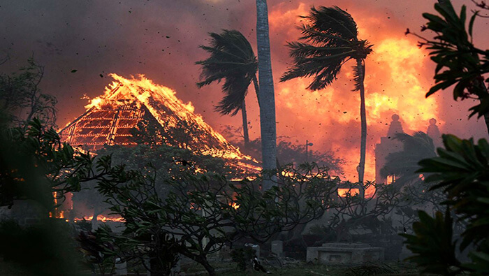 El gobernador de Hawái afirmó que harán falta miles de millones de dólares para reconstruir todo lo que las llamas han devastado.