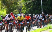 La competencia devino espectáculo, con la participación de más de 150 ciclistas que dieron lo mejor de sí.