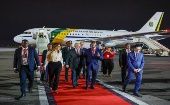 A su llegada a la capital angoleña, Luanda, Lula da Silva fue recibido por el ministro de Relaciones Exteriores del país africano, Tete António.