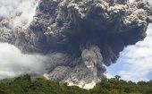 El Reventador es un estratovolcán. Tiene una altitud de 3.480 metros sobre el nivel del mar y se considera uno de los más activos en el llamado arco volcánico ecuatoriano.