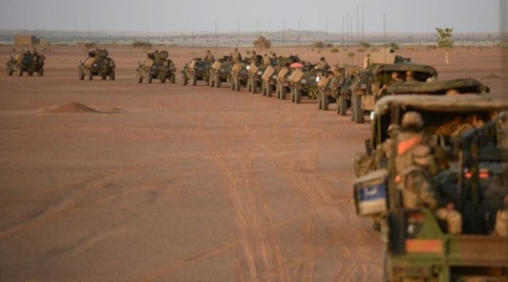 Las tropas francesas permanecen en varias bases militares en la nación africana desde hace más de 40 años.