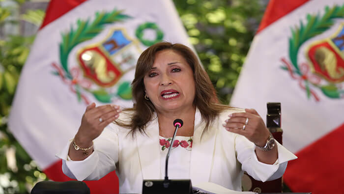 La presidenta peruana a negado su responsabilidad en la represión a las manifestaciones que se sucedieron tras el golpe de Estado a Pedro Castillo.
