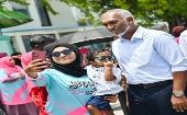 Muizzo se desempeñaba como alcalde de Malé, la capital del archipiélago. Resultó ganador tras obtener más del 50 por ciento de los sufragios válidos.