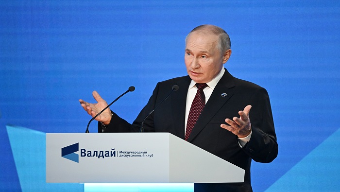 Putin recordó que recordó que la política estadounidense necesita un enemigo y se favorecen de la confrontación y conflictos.