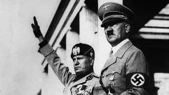 Ayer Hitler, hoy, Los Estados Unidos contemplan y utilizan el nazismo contra la humanidad.