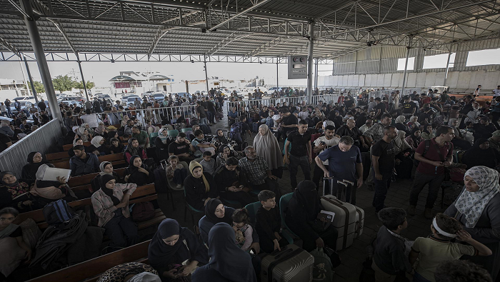 Las pausas durarán cuatro horas al día en el norte de Gaza y permitirán la salida de civiles.
