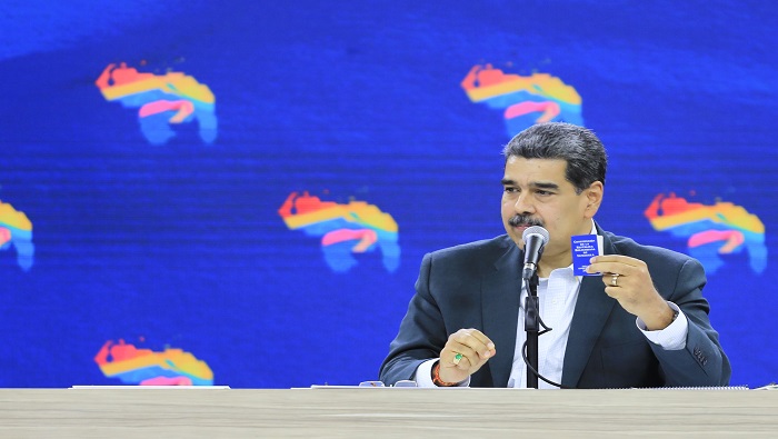 Maduro se refirió además a que la lucha por la defensa del territorio Esequibo tiene un carácter histórico.