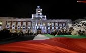 La Puerta del Sol, Madrid, España se abarrotó de personas con banderas palestinas y carteles exigiendo el fin del genocidio.