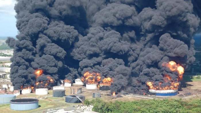 El presidente señaló que detonaron cuatro contenedores de explosivos en el polígono industrial de Providence, en Mahé.