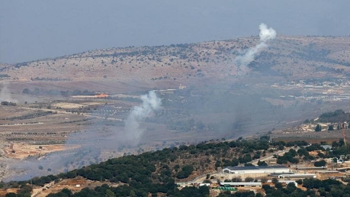 Según reportes de prensa, Israel atacó puntos en la zona de Labouneh, en las afueras de la ciudad de Naqoura, al sur libanés.